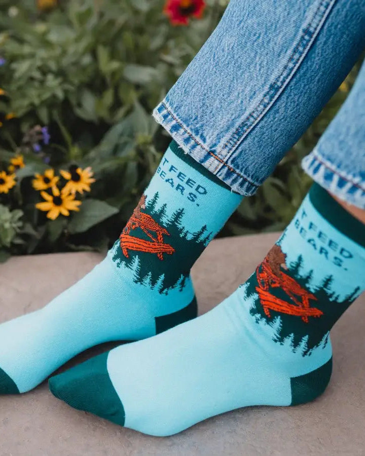 Don't Feed the Bears – Unisex Socks